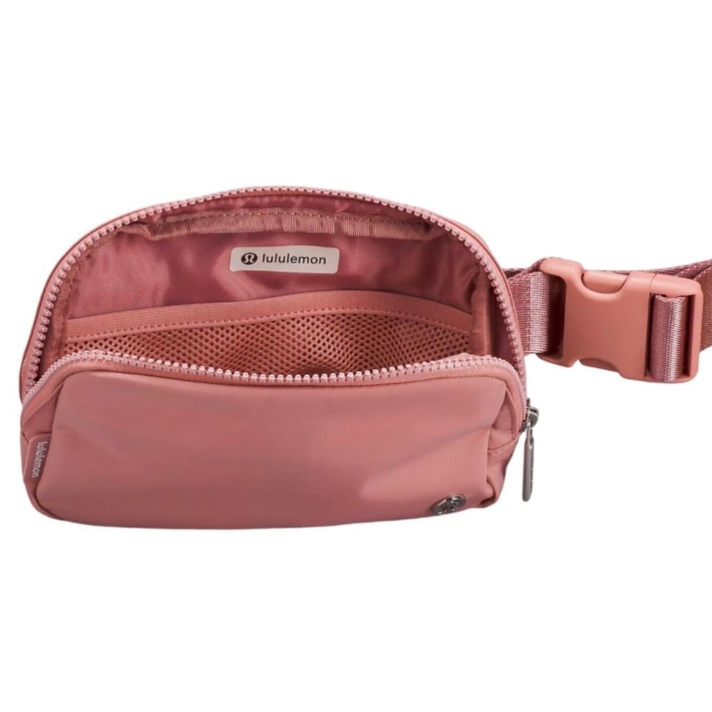 Lululemon Everywhere Belt Bag 1L Pink Pastel Fanny Pack New - Fast Shipping - Picture 4 of 5